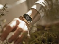 Stylish Athlete Smartwatches Image 3