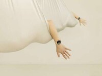 Stylish Athlete Smartwatches Image 8