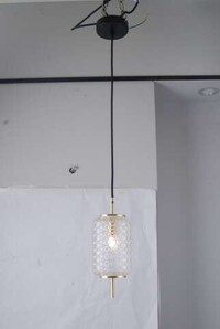 Lantern-Inspired Lighting Fixtures Image 2