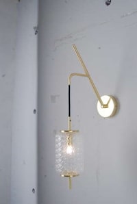 Lantern-Inspired Lighting Fixtures Image 3