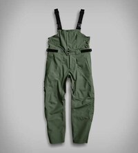 Reactive Blizzard-Ready Ski Gear Image 8