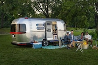 Self-Propelled Electric Trailers Image 8