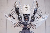Futuristic Robotic Wearables Image 5