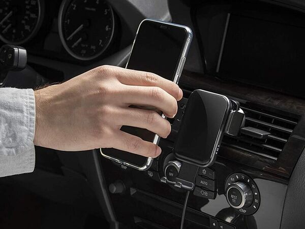 Self-Adjusting Smartphone Car Mounts