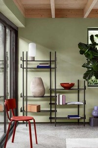 Adaptable Flat-Pack Shelving Image 7