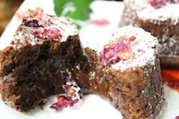 Vegan-Friendly Baking Kits Image 2