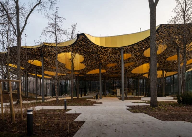 Undulating Musical Museums