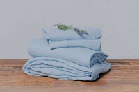 Sustainable Linen Bedding Image 7