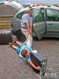 Extreme Computer Addictions Image 4