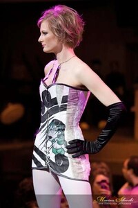 Graffiti Corsets Image 8