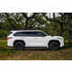 Tech-Packed Full-Sized SUVs Image 2
