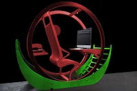 Ergonomic Wheel-Shaped Chairs Image 5