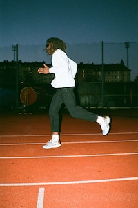 Movement-Celebrating Activewear Image 5
