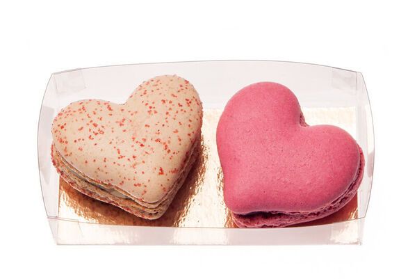 Heart-Shaped Macaroons delivery in Ukraine – Ukraine Gift Delivery