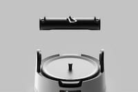 Camping-Friendly Compact Cookware Image 6