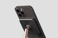 Computer-Inspired Smartphone Chargers Image 7