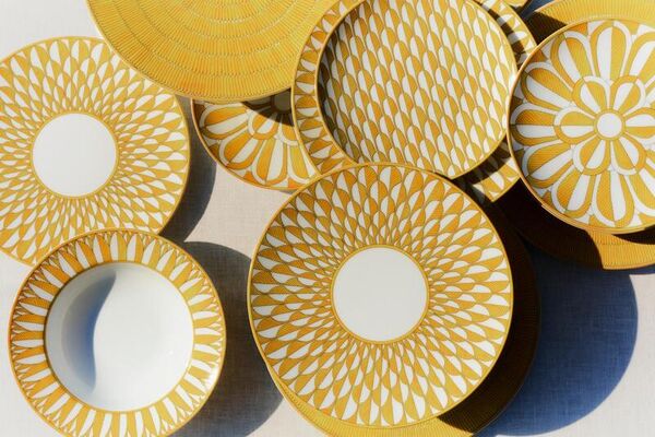 Bright Sunshine-Themed Luxury Dining Sets