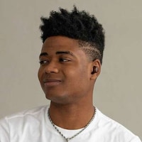 Skin Tone-Matching Earbuds Image 3