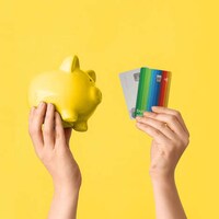 Neobank Investing Features Image 3