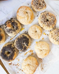 Easy-to-Follow Baking Kits Image 1