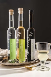 Barrel-Aged Absinthe Spirits Image 1