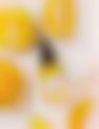 Illuminating Tea Seed Elixirs Image 1