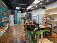 Allergy-Friendly Hybrid Grocers Image 2
