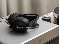 Isodynamic Hybrid Headphones Image 2