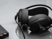 Isodynamic Hybrid Headphones Image 5