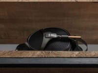 Isodynamic Hybrid Headphones Image 8