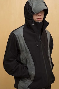 Architecture-Inspired Menswear Image 2