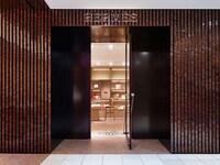 Chic Fashion Shop-In-Shops Image 2