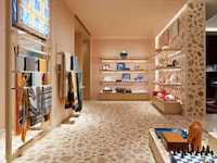 Chic Fashion Shop-In-Shops Image 4
