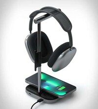 Elegant Headphone Display Stands Image 3