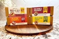 Cracker Appetizer Kits Image 1