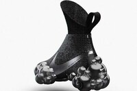 Bubbling Cloud-Like Sneakers Image 4