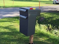 Parcel-Friendly Mailbox Designs Image 1
