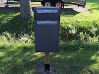Parcel-Friendly Mailbox Designs Image 2