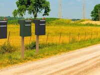 Parcel-Friendly Mailbox Designs Image 7