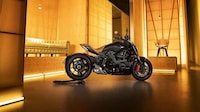 Italian Luxury-Leather Motorbike Seats Image 6