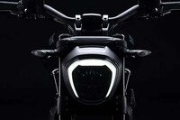 Leather-Adorned Italian Superbikes Image 6