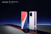 Branded Automotive Smartphones Image 1