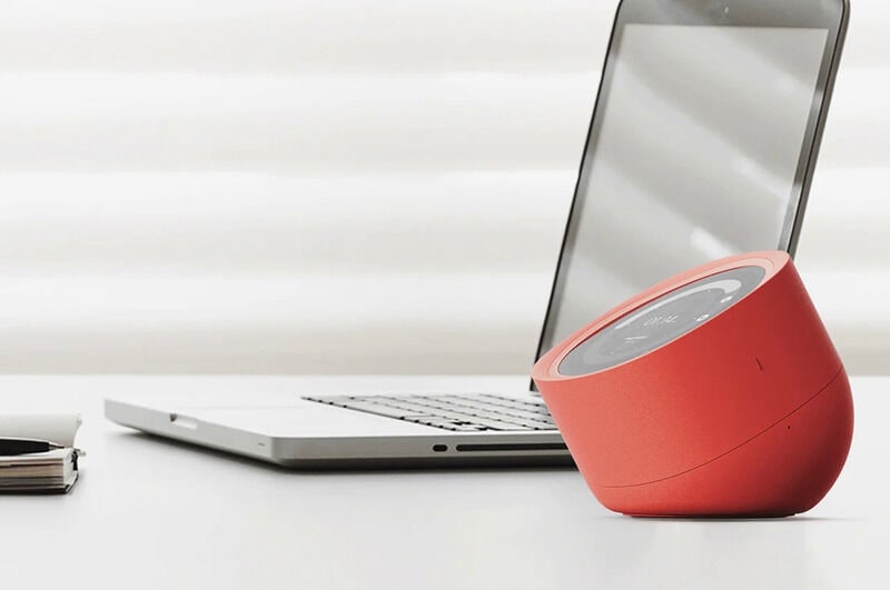WFH Communication Systems El dispositivo conceptual de comunicación inteligente "COMM" es obra del diseño de Eunjeong con el estudio Fountain y habla de las formas en que se puede apoyar a los empleados con soluciones sencillas pero eficaces.