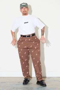 Nostalgic Golf-Themed Streetwear Image 5