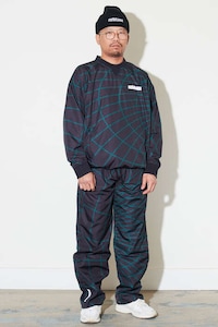 Nostalgic Golf-Themed Streetwear Image 7