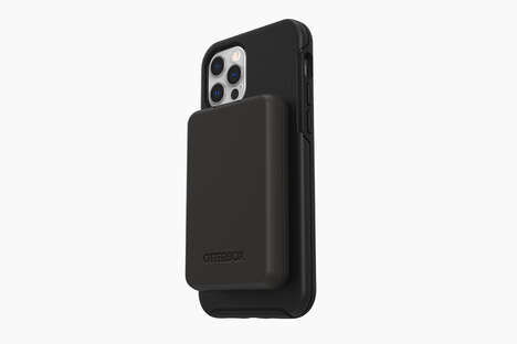 Magnetic Two-Sided Power Banks
