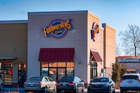 Dairy-Free Fast Casual Cheeses Image 1