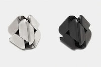 Elegant Desktop Brainteaser Toys Image 5