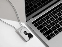 Connected E-Paper ID Badges Image 2
