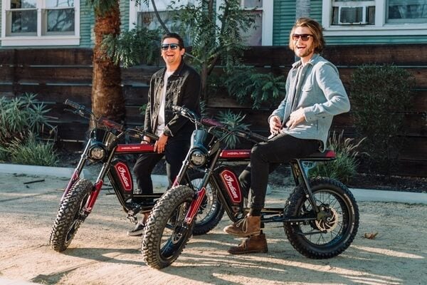 Collaboration Scrambler-Style Electric Bikes